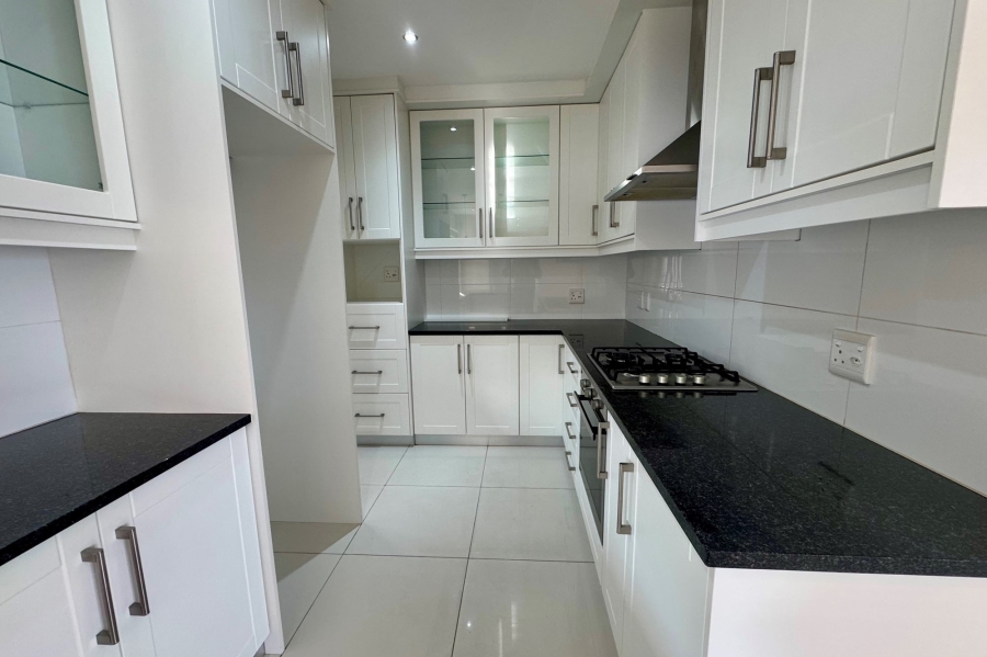 To Let 3 Bedroom Property for Rent in Graanendal Western Cape